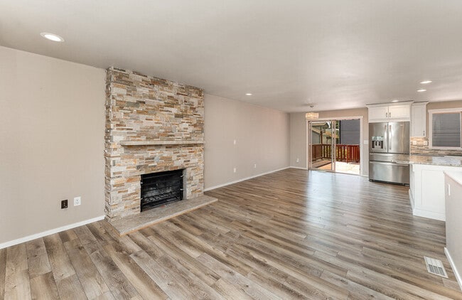 Photo - 9215 Evanston Ave N