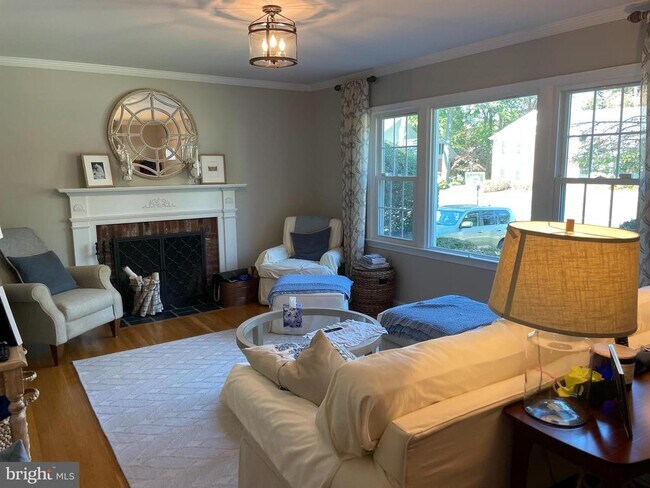 Photo - 1903 Stirrup Ln