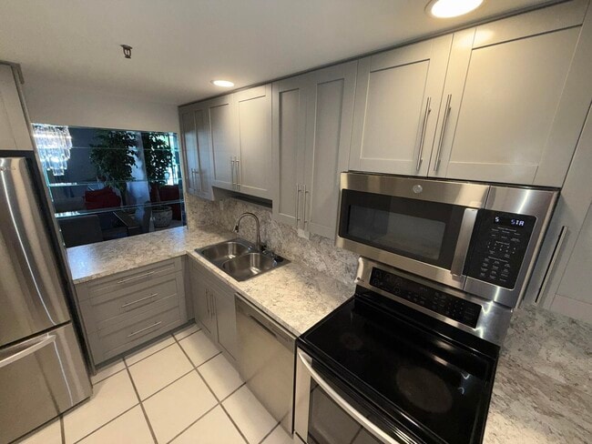 Photo - 2788 Tennis Club Dr Unit 203