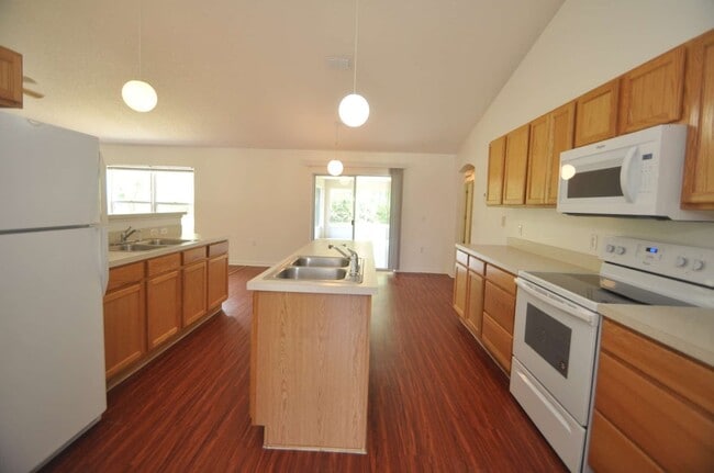 Photo - 36 Frenora Ln