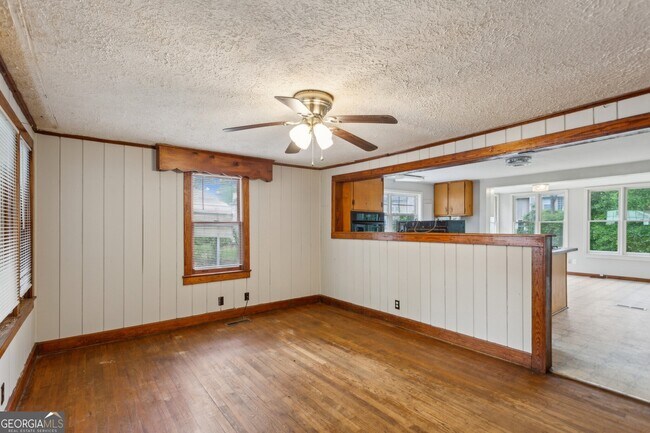 Photo - 3024 Bob Cox Rd