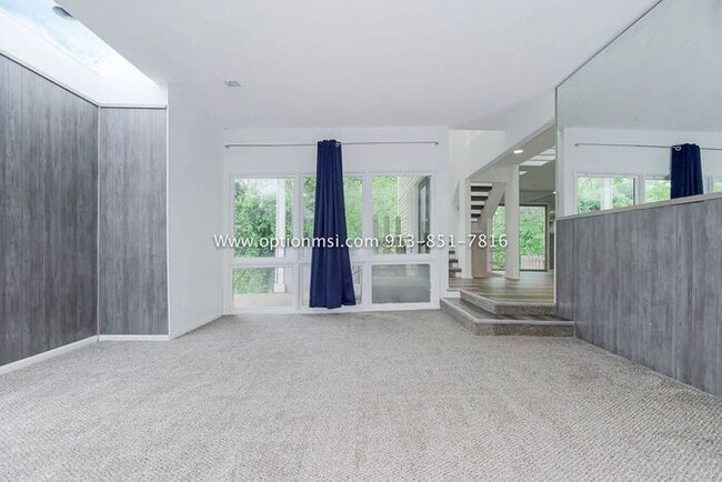 Photo - Spacious duplex near KU!