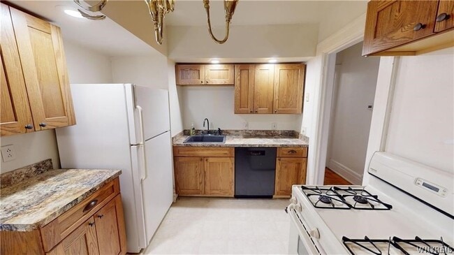 Photo - 222 Norwood Ave