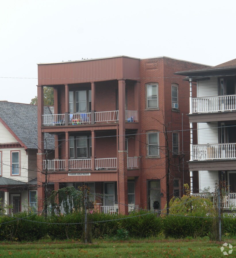 Garden Apartments - Garden Apartments