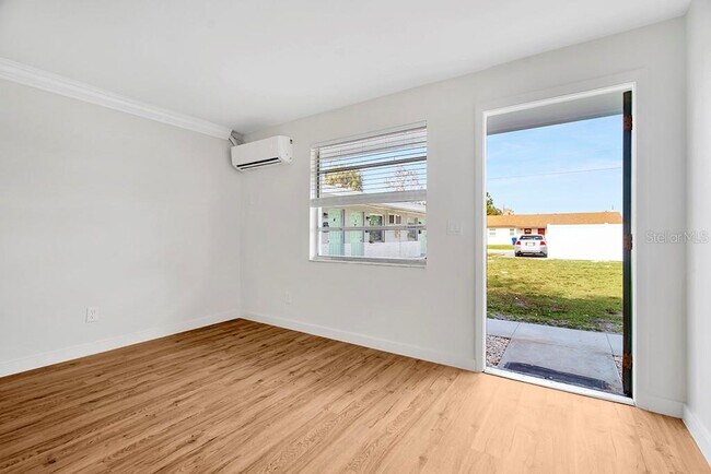 Photo - 6701 S West Shore Blvd Unit 6