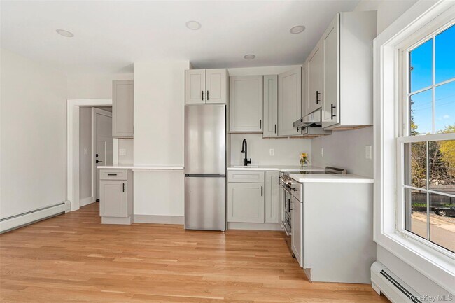 12 Oakland Ct Unit 1