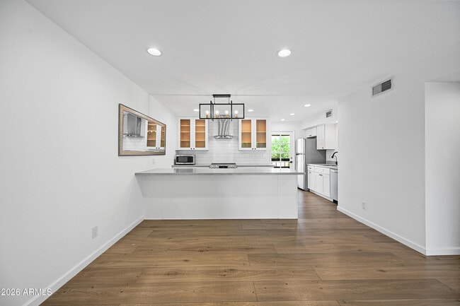 5998 N 78th St Unit 208