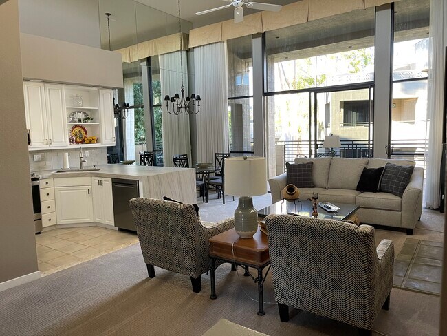 Photo - 2802 E Camino Acequia Dr Unidad Az Biltmore Villa