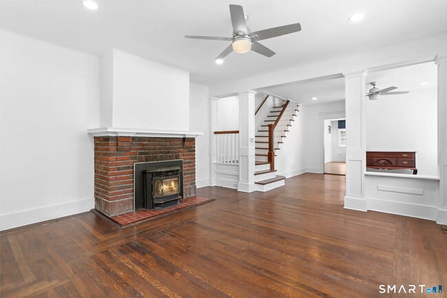 104 Thornton St
