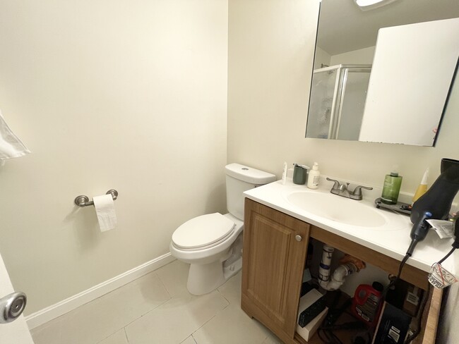 Photo - 73 Gainsborough St Unit 201