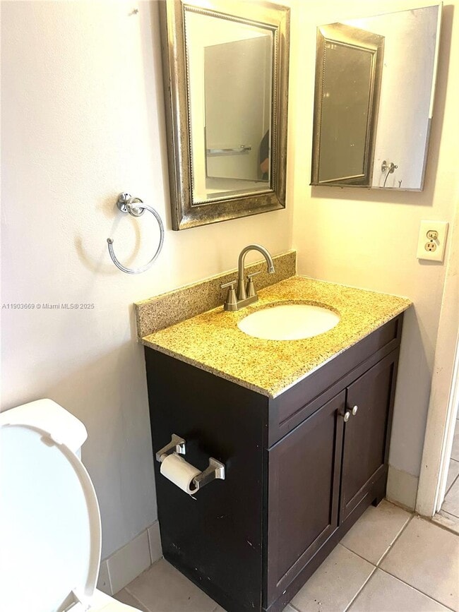 Photo - 2025 NE 164th St Unit 508