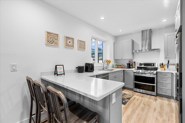 Photo - 3144 N Spaulding Ave