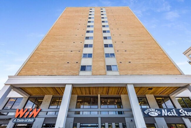 Photo - 2285 Peachtree Rd NE Unidad 608