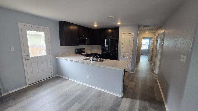 Photo - 451 Marty Allen Loop