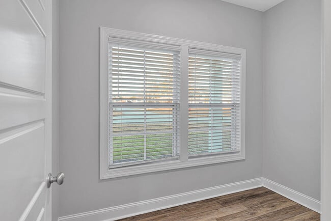 Photo - 707 Riva Ridge Rd