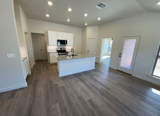 Photo - 240 Trailblazer Ln