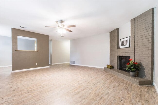 1209 Turtle Creek Blvd