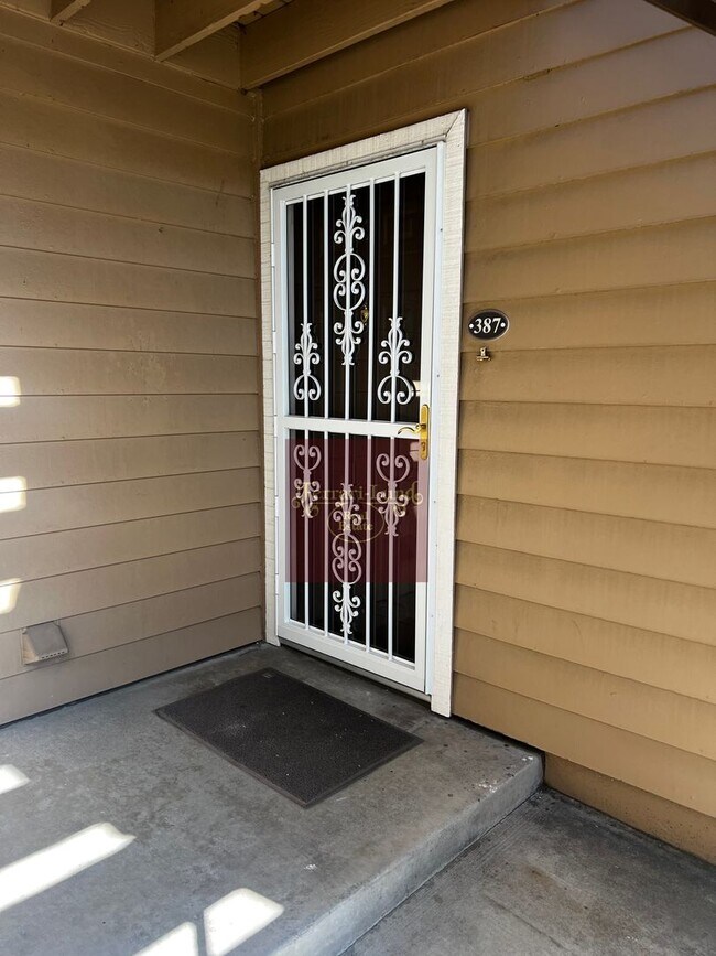 South Reno Ground Floor Condo at Woodchase... Unit 387 Condo for Rent