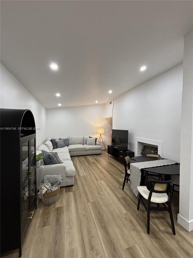 Photo - 225 Pocatella St