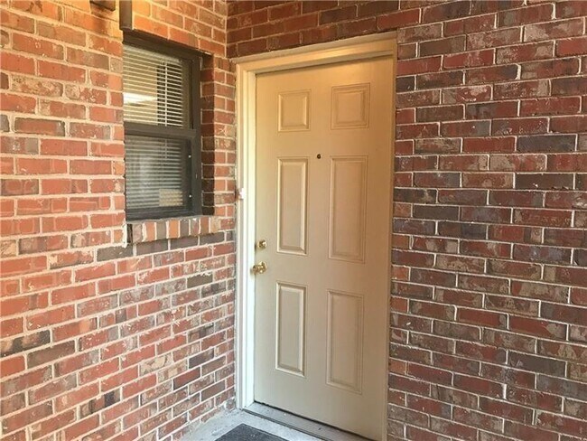 Photo - 2185 Palmyra Dr Unit 2185