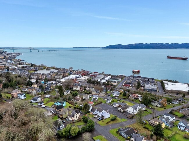 Photo - 3088 Harrison Ave Unidad 3088 Harrsion Ave