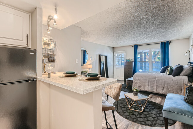 The Ventana at Colorado Station Apartments - Denver, CO | ForRent.com