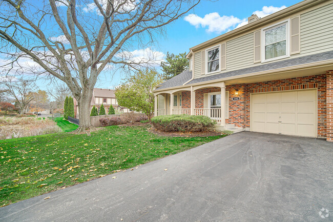 Building Photo - 1352 Queensgreen Cir Rental