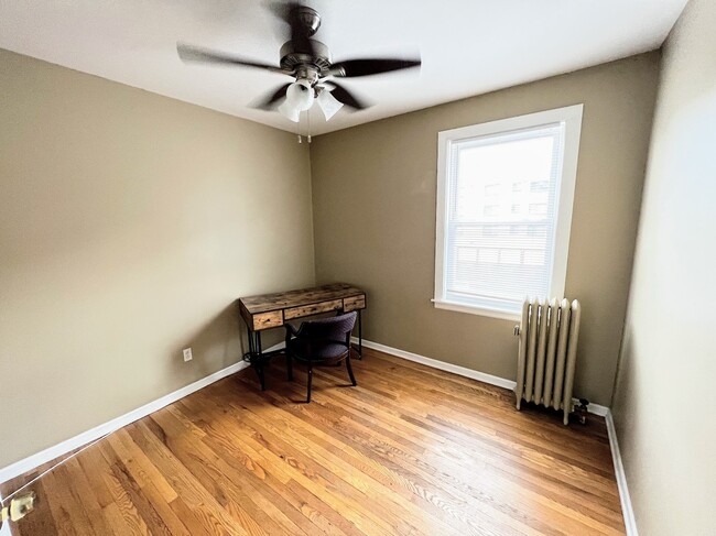 Photo - 4752 N Lotus Ave Condo Unit 1W