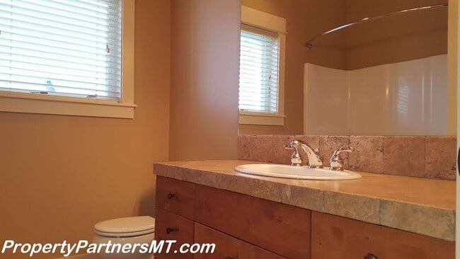 Photo - *** Beautiful *** 3 Bed 2 Bath house in Alder Creek