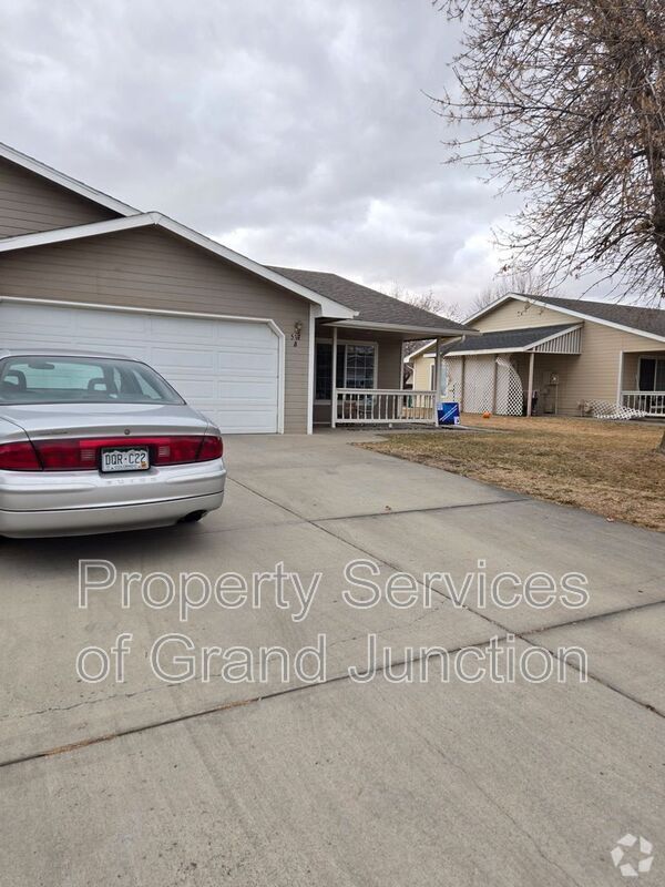 Building Photo - 517-518 29 3/8 Rd Unit B Rental