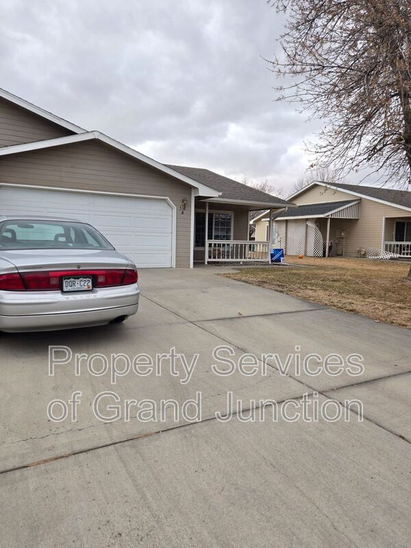 Photo - 517-518 29 3/8 Rd Condo Unit B