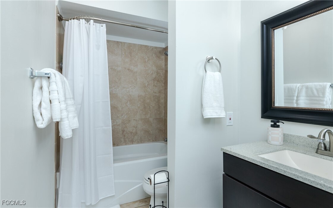 Photo - 9350 Lennex Ln Unidad 807