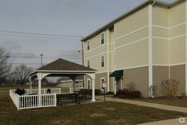 Photo - Water Tower Place