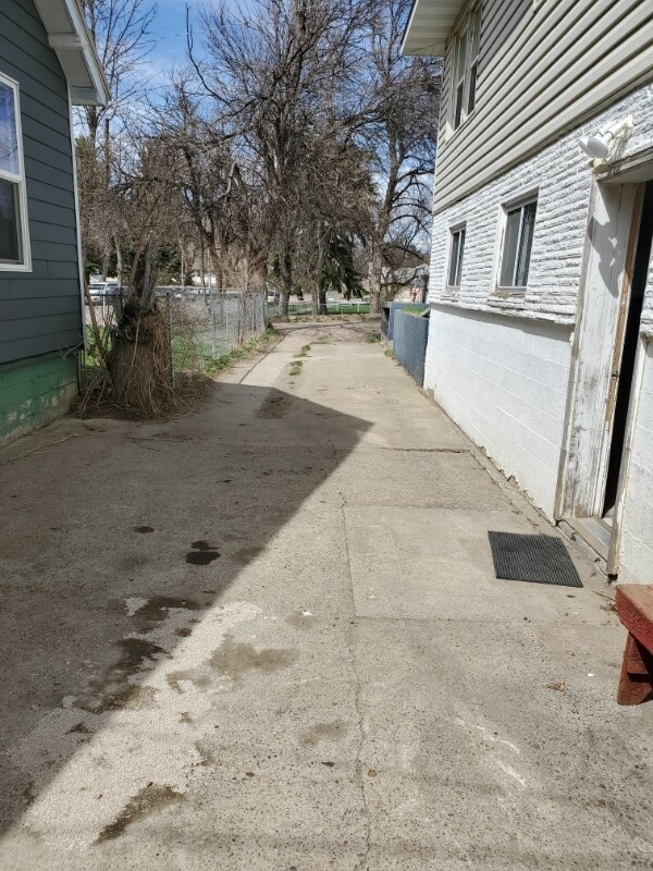 Photo - 204 11th St