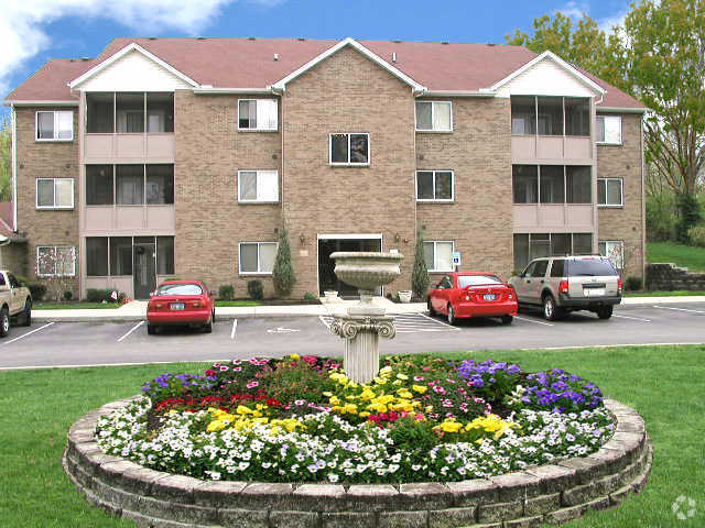 Stringtown Village Apartments - Stringtown Village Apartments