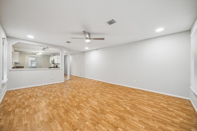 Photo - 21907 Willow Downs Dr