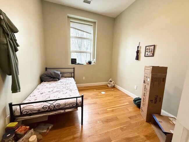 Photo - 409 Dudley St Unit 5