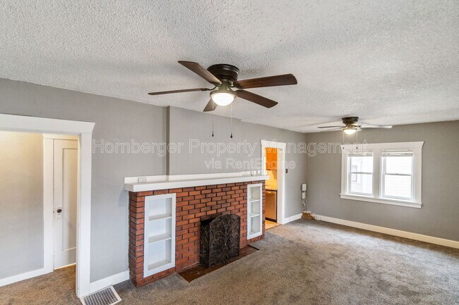 Photo - 410 E 8th Ave