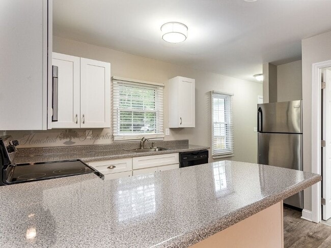 Photo - Updated 3 Bedroom / 2 Bath Home on Lamont