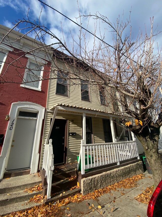 Photo - 122 N Penn St Townhome