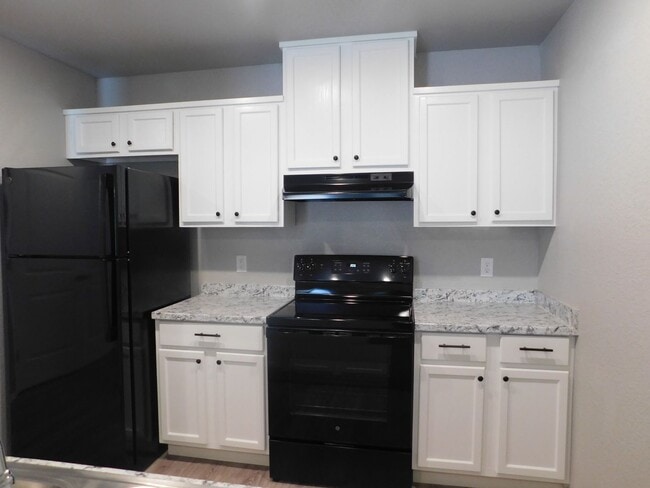 Photo - 908 N 47th St Unit B