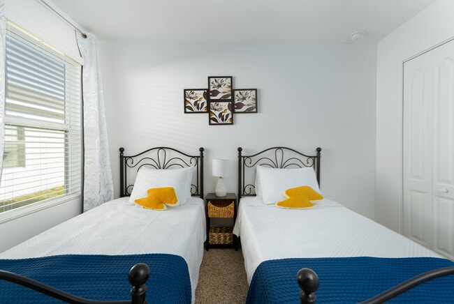 Photo - 17 Evermore Ct