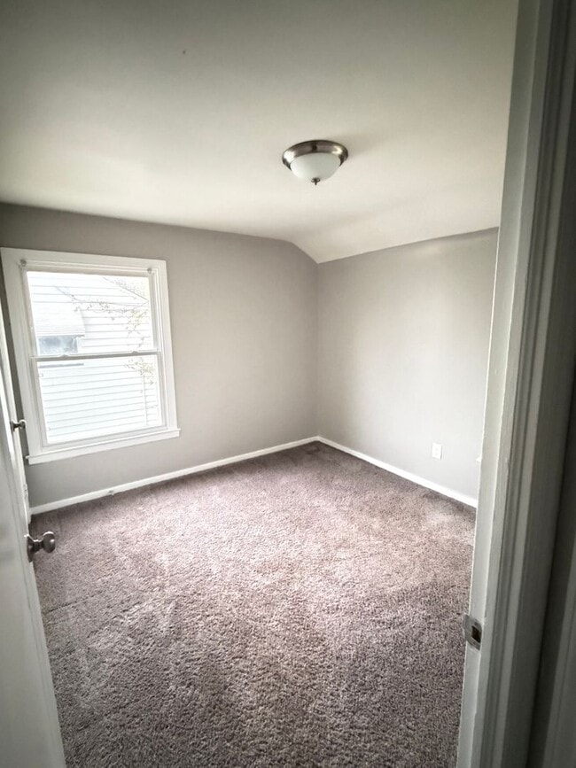 Photo - 1539-1543 Babbitt Rd Unit 1539 Babbit Rd.