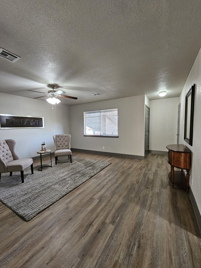 Furnishing not included - 204 W Mockingbird Ln Unit C