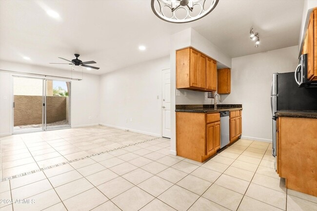 Photo - 5877 N Granite Reef Rd Unit 1117
