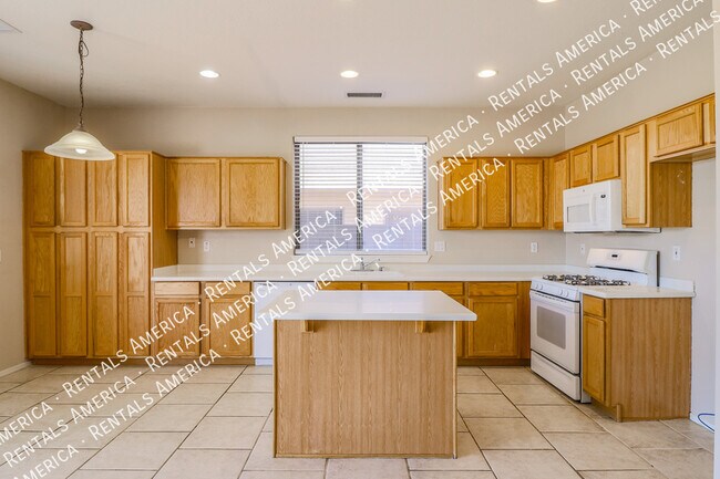 Photo - 17547 W Coyote Trail Dr