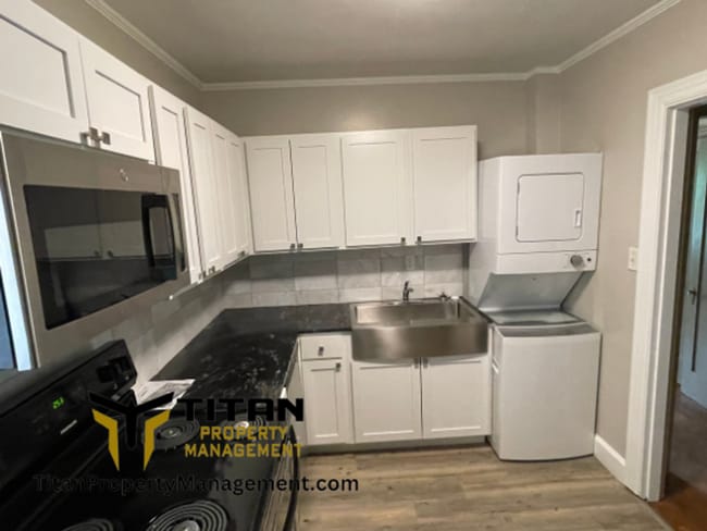 Photo - Charming Downtown Apartment Unit 408 W Sevier St. Apt 2