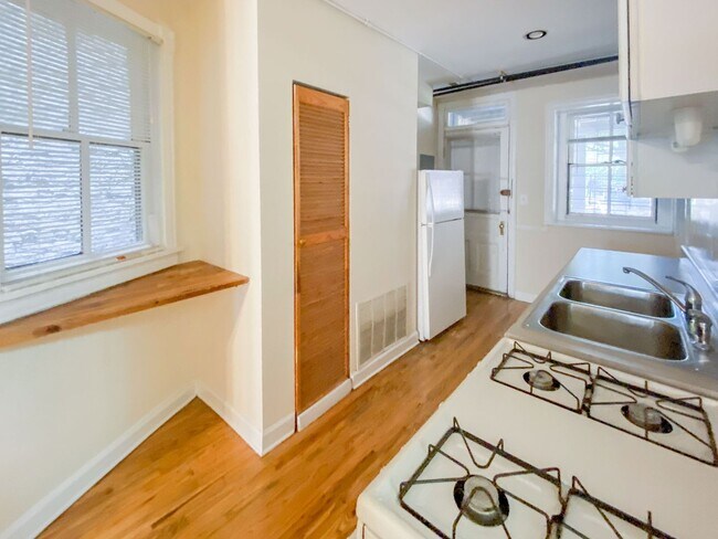 Photo - 1214 W Wrightwood Ave