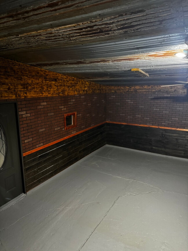 Photo - 495 Apricot St