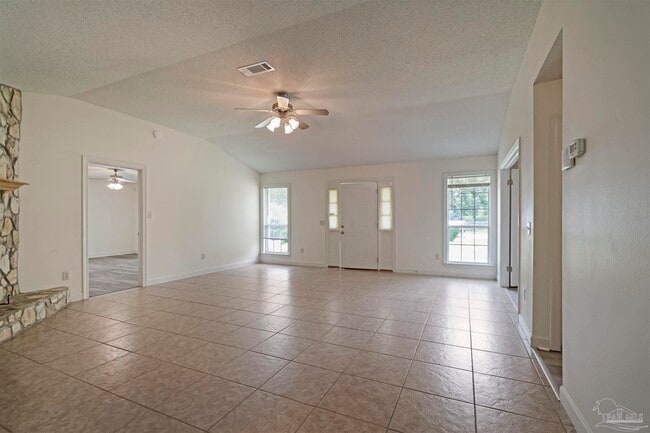Photo - 1301 Elliott St